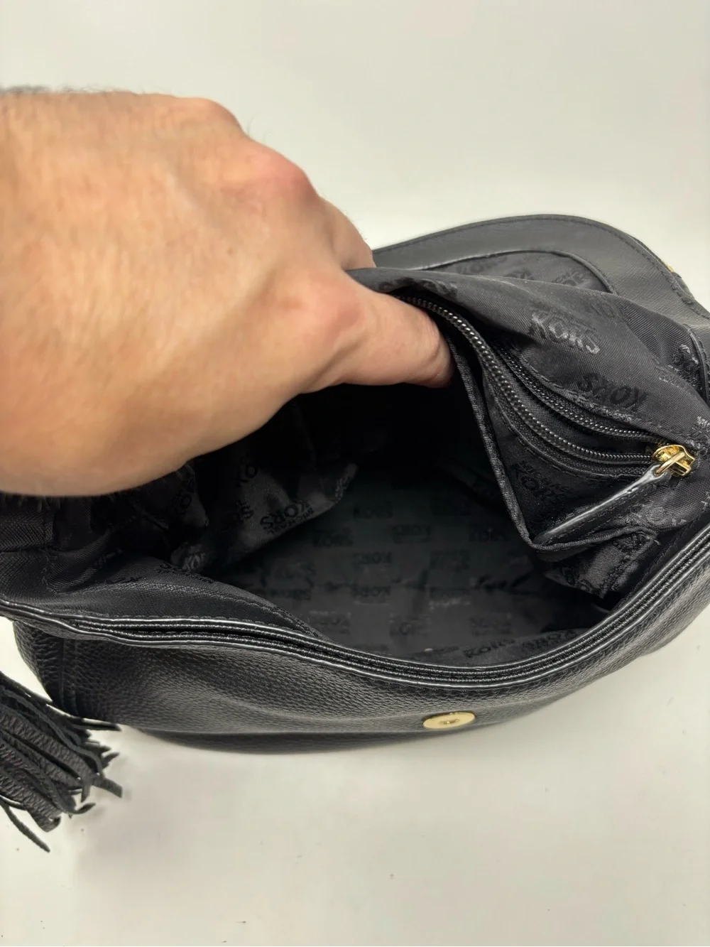 Michael Kors Black Pebbled Leather Bedford Tassel Purse Handbag - Picture 11 of 13